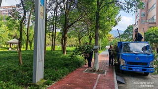 风雨淬初心&nbsp;实干护校园&nbsp;│&nbsp;丽...